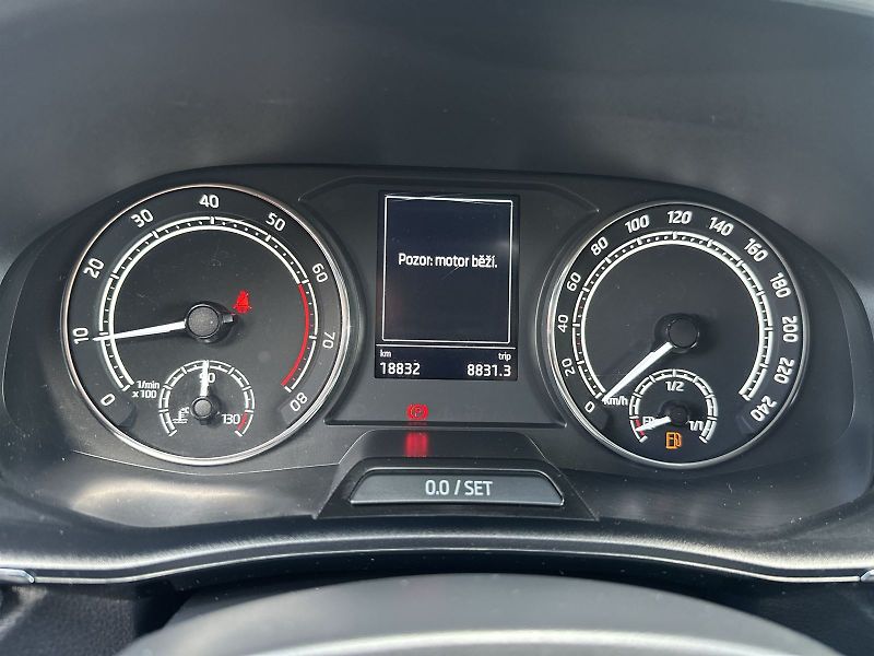 Škoda Fabia (2023) 1.0 TSI Style+ - fotka 7 z 26