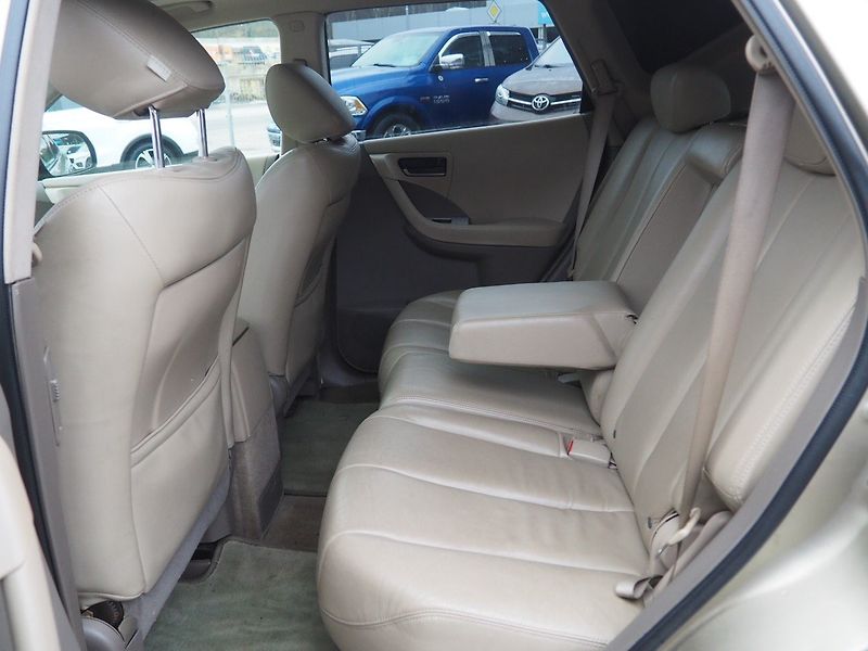 Nissan Murano (2006) 3.6 V6, Elegance, 4x4 - fotka 12 z 35