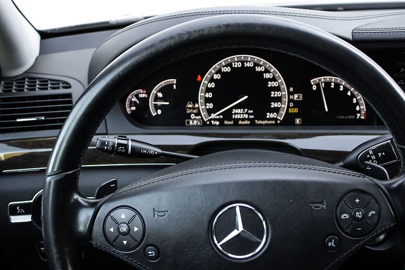 Mercedes-Benz Třídy S - fotka 21 z 43