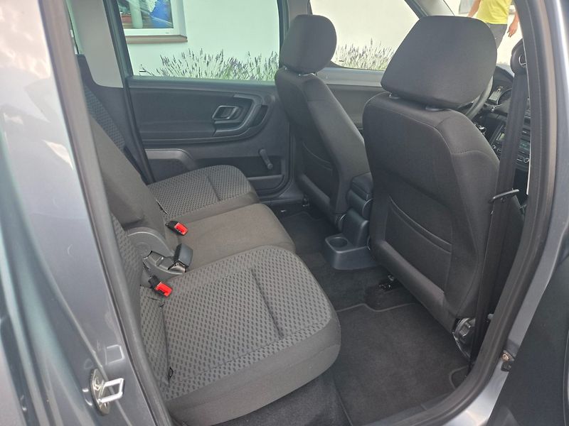 Škoda Roomster (2013) 1.2 TSI Serviska - fotka 15 z 26