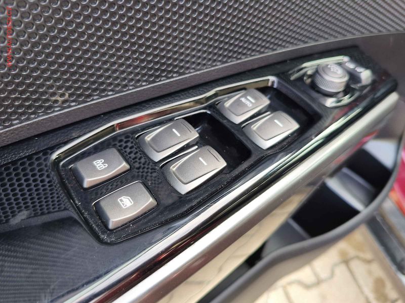 SsangYong Tivoli (2020) 1.5 TGDi, Kamera - fotka 13 z 18