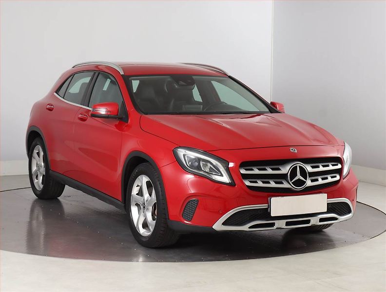 Mercedes-Benz GLA (2018) 180 d, Automat, Serv.kniha - fotografie inzerátu