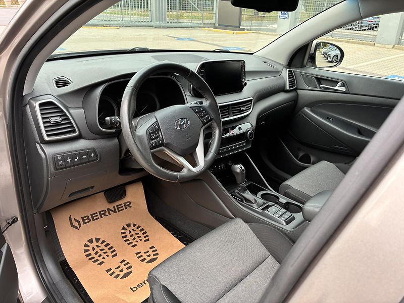 Hyundai Tucson 1.6T-GDI 130kW REZERVACE - fotka 9 z 40