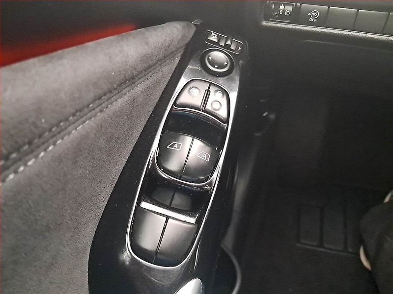 Nissan Juke (2020) 1.0 DIG-T, Automat, Kůže, Navi - fotka 19 z 20