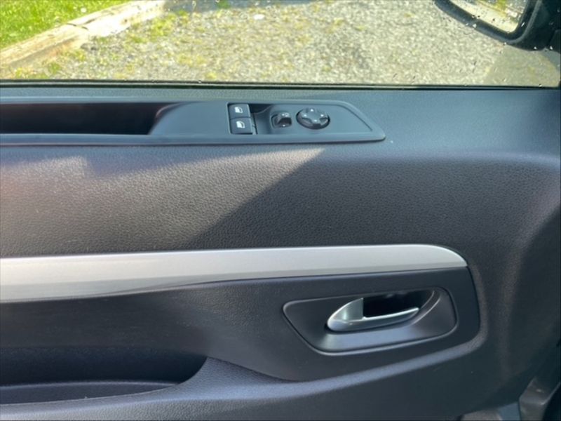 Toyota ProAce Verso 2,0 D-4D 180k L2 VIP - fotka 11 z 11