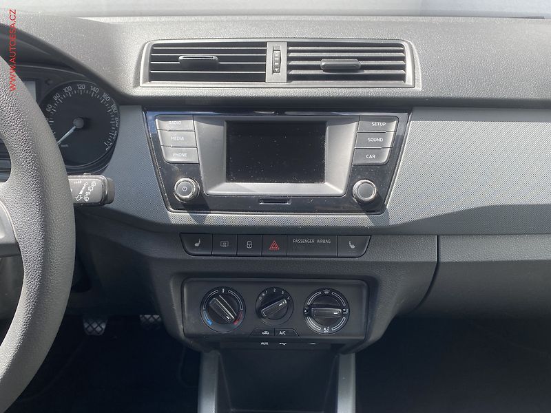 Škoda Fabia (2018) 1.0 TSi, Active, +kola - fotka 12 z 17