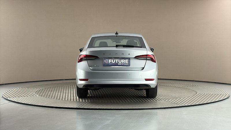 Škoda Octavia 2.0 TDI DSG Ambition - fotka 5 z 23