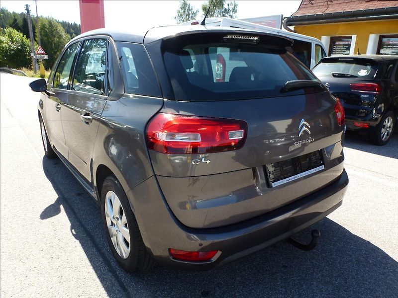 Citroën C4 Picasso 1,2 PureTech 130 6MAN Turbo  S - fotka 11 z 46