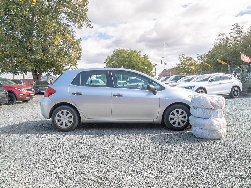 Toyota Auris (2007) ČR 1.4D 66KW – 2x KOLA - fotka 4 z 41