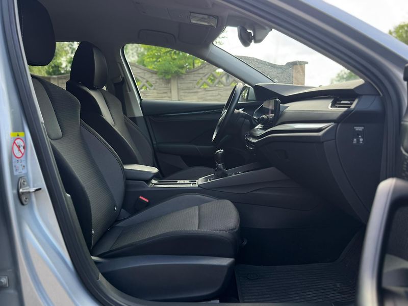 Škoda Octavia (2021) 2.0TDi 1.MAJ. ČR DPH SERVISKA - fotka 18 z 26