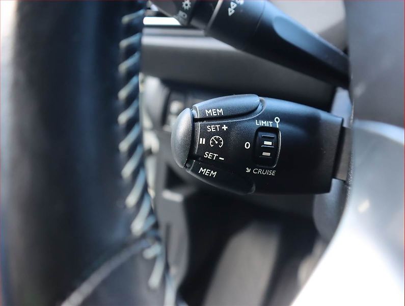 Peugeot 308 (2016) Style 1.6 BlueHDi, Serv.kniha - fotka 19 z 20