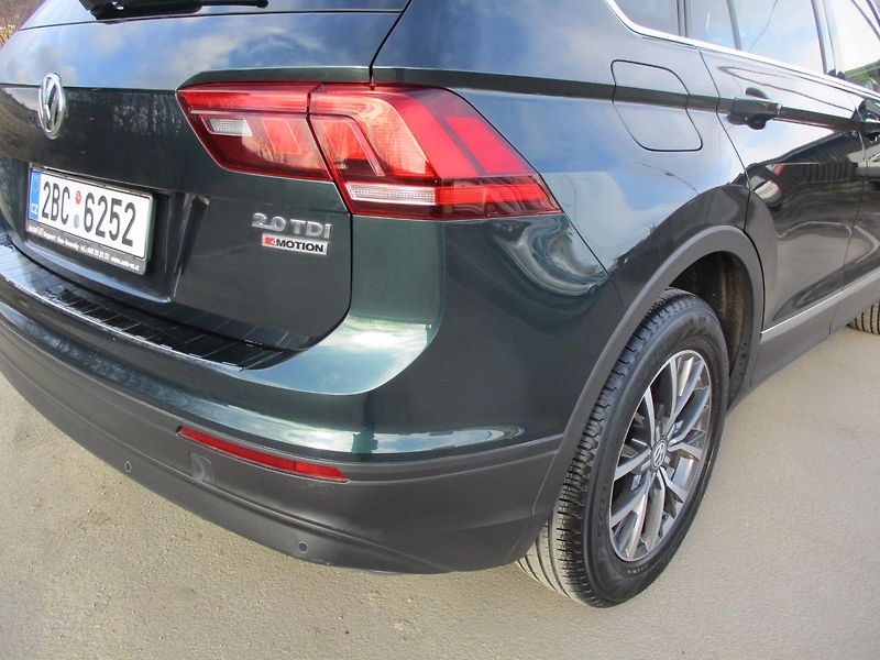Volkswagen Tiguan 2.0TDi*4x4*7DSG*NAVI*T.ZAŘ - fotka 37 z 51