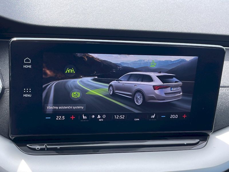 Škoda Octavia (2023) 1.5 TSI 110kW Style Plus combi - fotka 14 z 35
