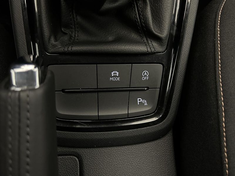 Škoda Kamiq 1.0 TS Top selection - fotka 14 z 23