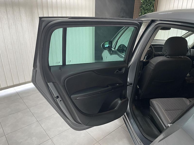 Opel Zafira 1.6 CDTi ČR 1.MAJ. TOP !! - fotka 17 z 26
