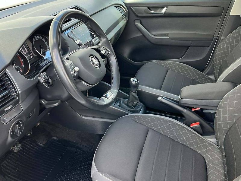 Škoda Fabia (2021) Combi 1.0 TSI 125 let - fotka 12 z 20