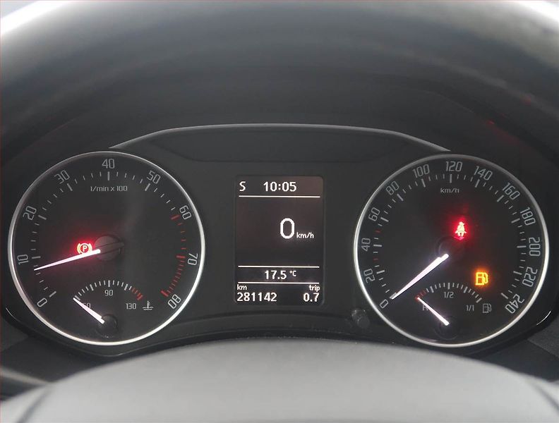 Škoda Octavia (2012) Elegance 1.4 TSI, po STK - fotka 11 z 15