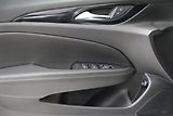 Opel Insignia - náhled 12