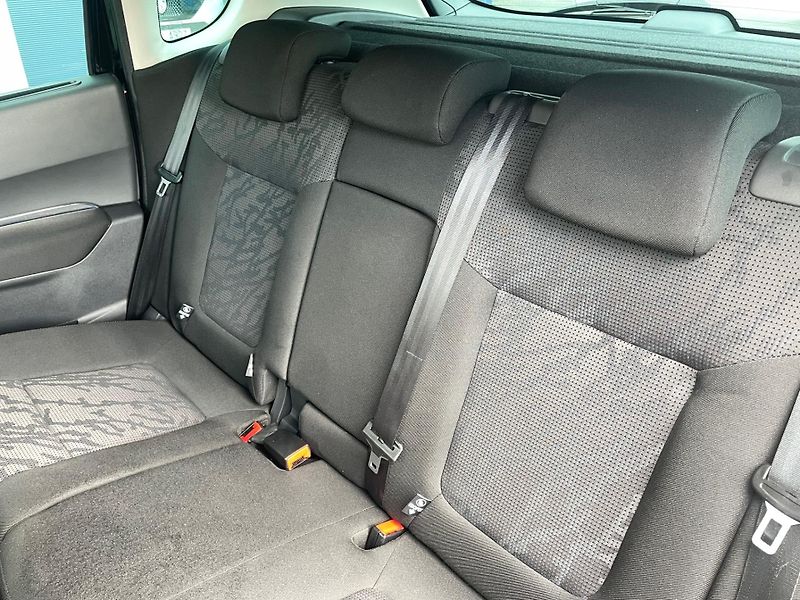 Peugeot 3008 (2010) Premium Pack 1,6 THP 156k Man6 - fotka 6 z 8