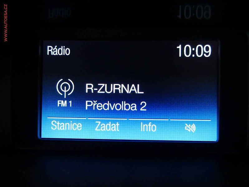 Ford Focus (2016) 1.5 EB, 1.maj,ČR, TZ - fotka 14 z 21