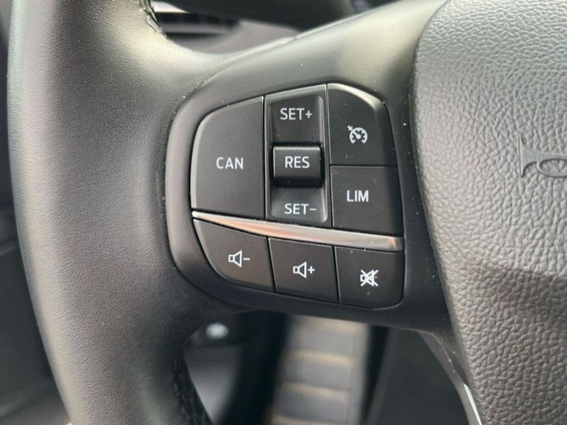 Ford Focus 1.0i,114KW,CZ,1MAJ,DPH,SERVIS - fotka 16 z 20
