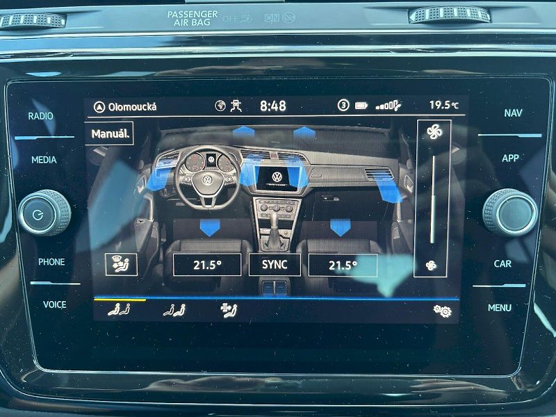 Volkswagen Touran (2022) 1.5 TSI 110kW HighLine 7 míst - fotka 20 z 35