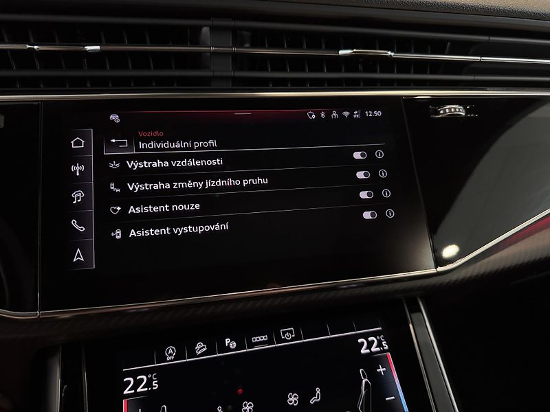 Audi Q8 50 TDI B&O Laser Carbon OLED - fotka 36 z 39