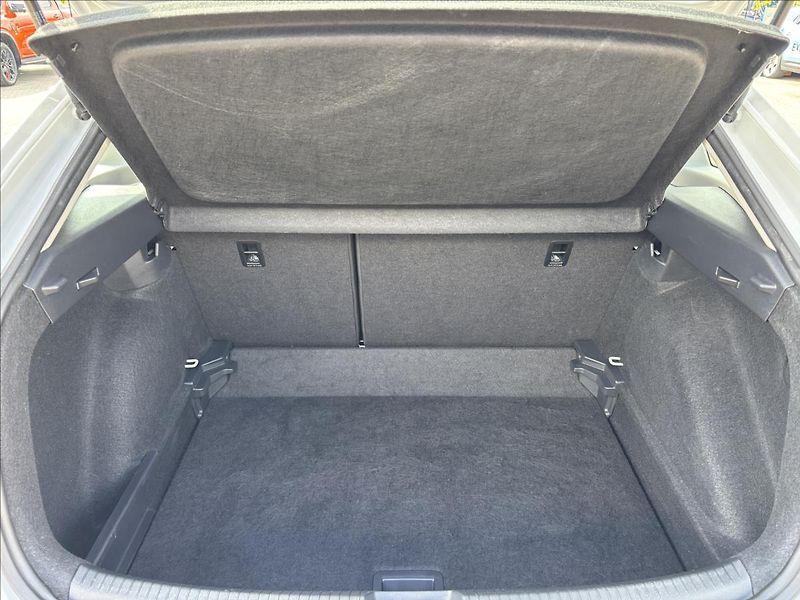 Volkswagen Taigo 1,0 TSI 81kW Life - fotka 12 z 46