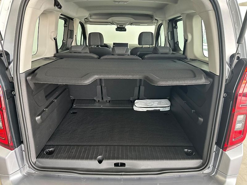 Opel Combo Edition Plus L1H1 1.5CDTI, MT6 - fotka 17 z 17