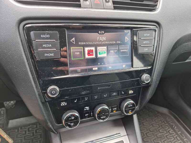 Škoda Octavia (2019) Ambition PLUS 1.6 TDI 85kW Com - fotka 16 z 26