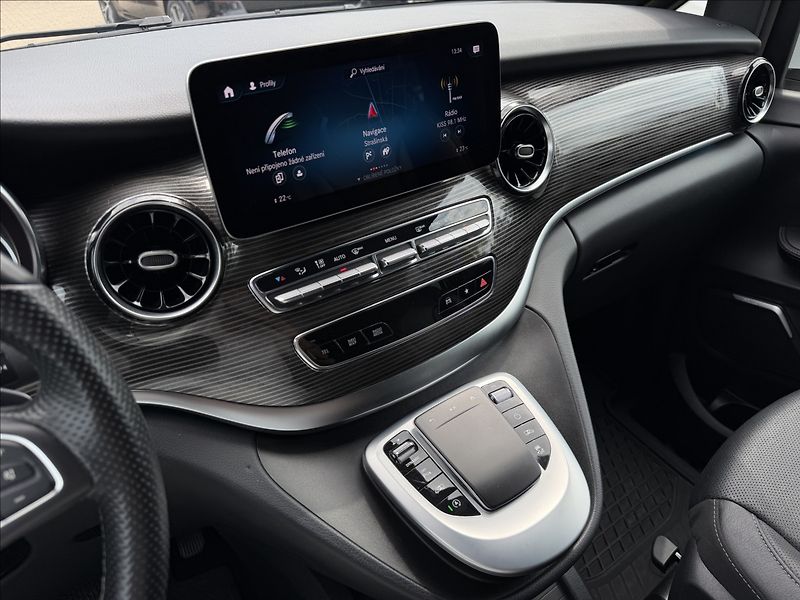 Mercedes-Benz Třídy V 300d L 4MATIC - fotka 18 z 28