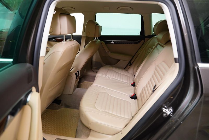 Volkswagen Passat - fotka 26 z 28