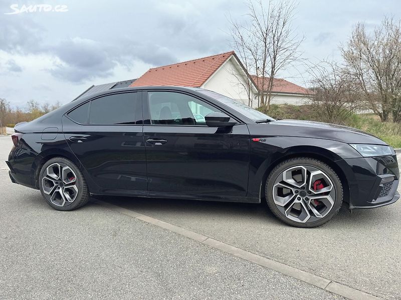 Škoda Octavia VRS 180 kW sport. výfuk - fotka 11 z 42