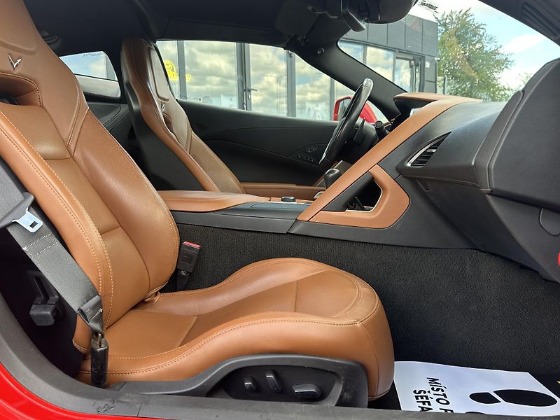 Chevrolet Corvette (2018) Chevrolet Corvette 2018 - fotka 16 z 18