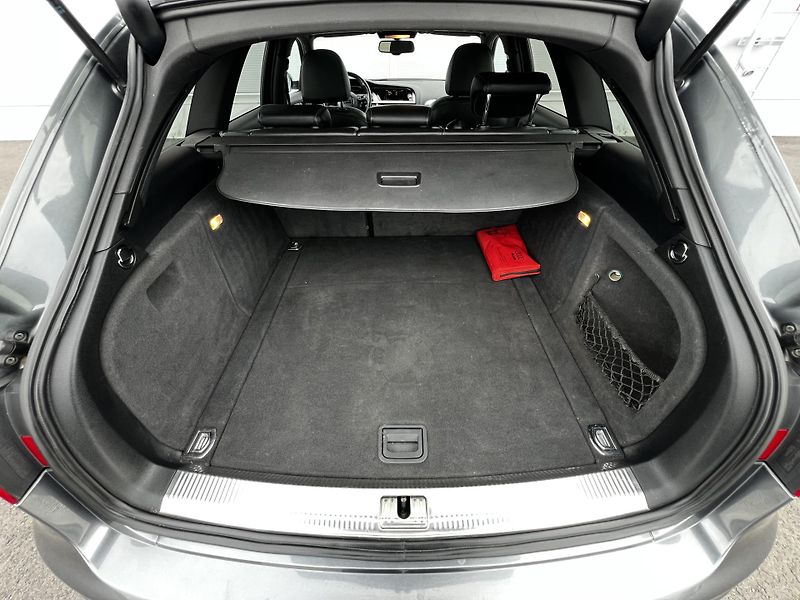 Audi A4 3.0TDI 180kW Quattro S-LINE  - fotka 26 z 27