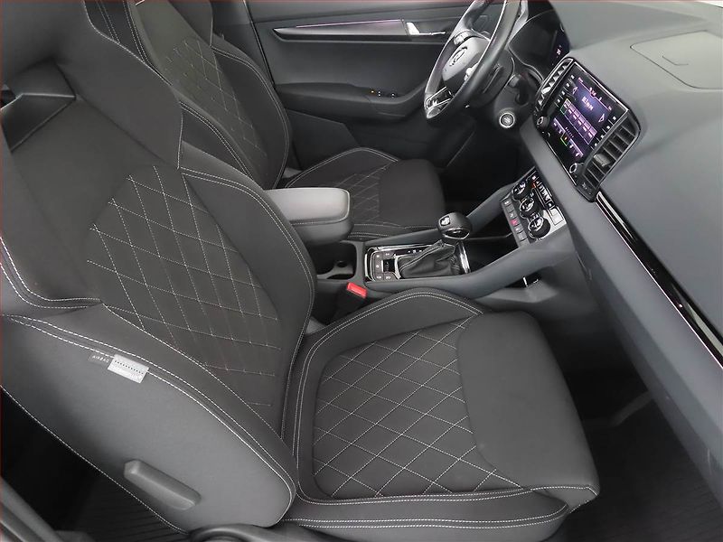 Škoda Karoq (2023) Sportline 2.0 TSI - fotka 9 z 16