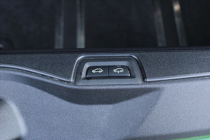 BMW X5 xDrive 30d FACELIFT M PAKET ČR - fotka 30 z 34