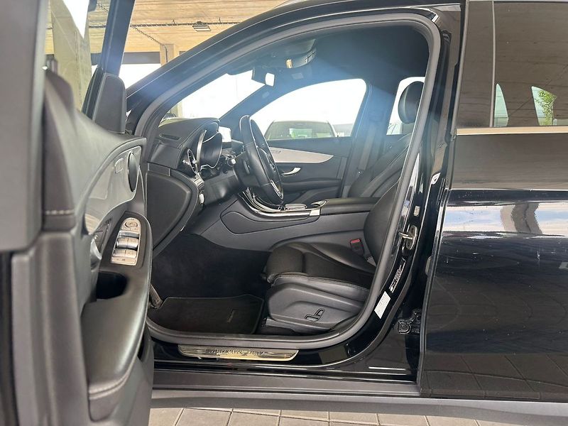 Mercedes-Benz GLC 220d 4MATIC - fotka 11 z 21