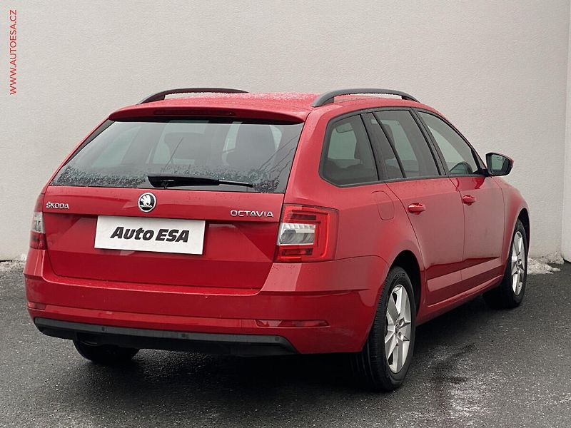 Škoda Octavia (2019) 1.5 TSi, ČR, Ambition, DSG - fotka 4 z 18
