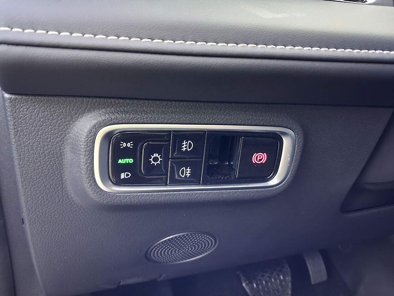 Omoda 5 (2026) Premium 1.5 tGDI HEV - fotka 12 z 26