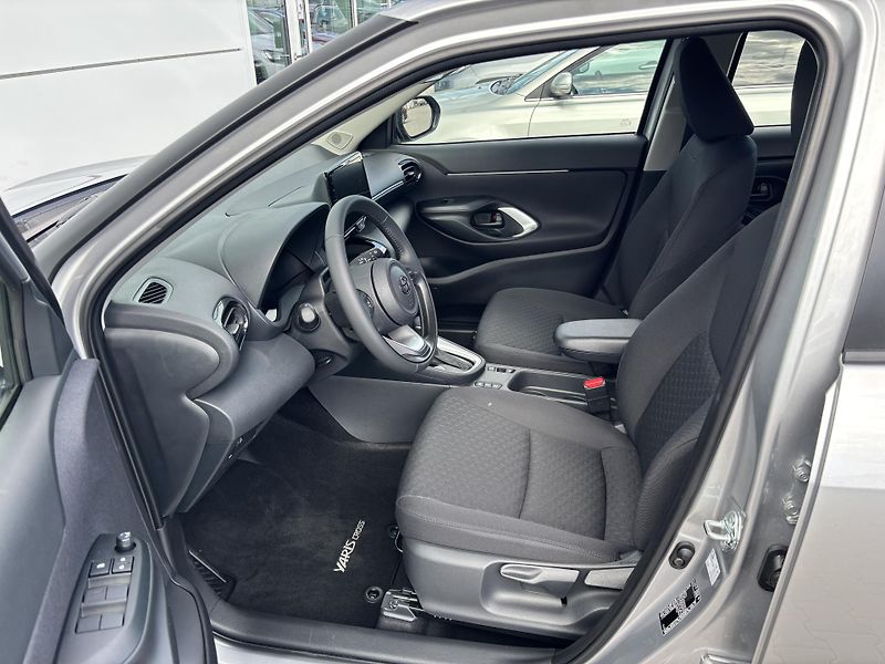 Toyota Yaris Cross (2026) LIMITED EDITION 1,5 HEV AT - fotka 7 z 14