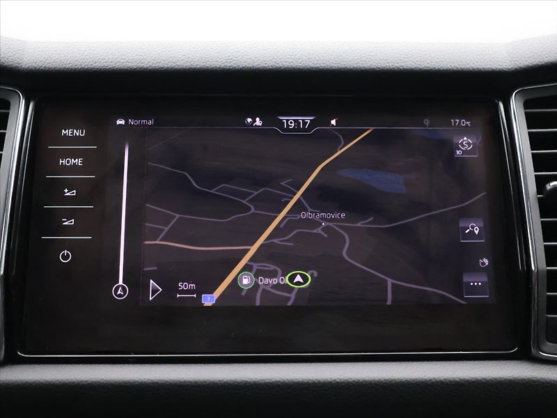Škoda Kodiaq Scout 2,0 TSI 140kW DSG 4x4 CZ - fotka 25 z 38