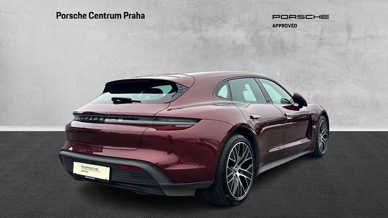 Porsche Taycan Sport Turismo - fotka 6 z 29
