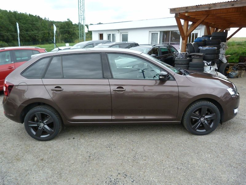 Škoda Rapid 1.2 tsi 81 kw - fotka 4 z 19