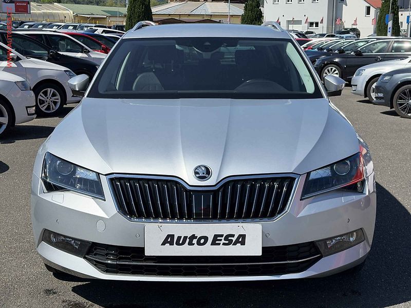 Škoda Superb (2016) 1.4 TSI, DSG, STK3/28 - fotka 2 z 19