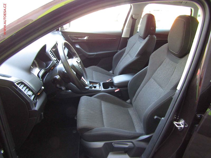 Škoda Karoq (2019) 1.6TDi, ČR, DSG, navi - fotka 9 z 21