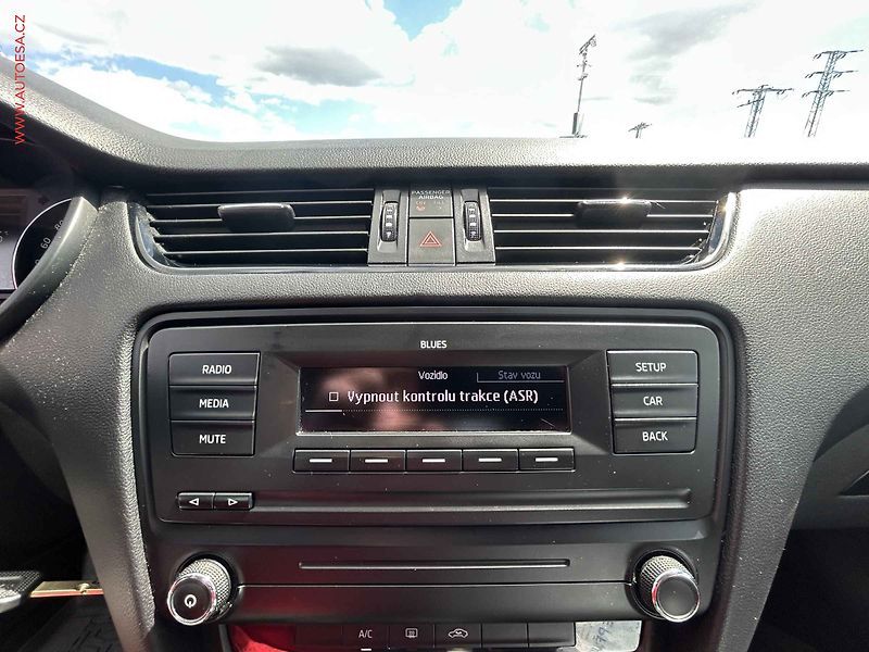 Škoda Octavia (2014) 1.2 TSI, ČR, servis.kniha, AC - fotka 16 z 16