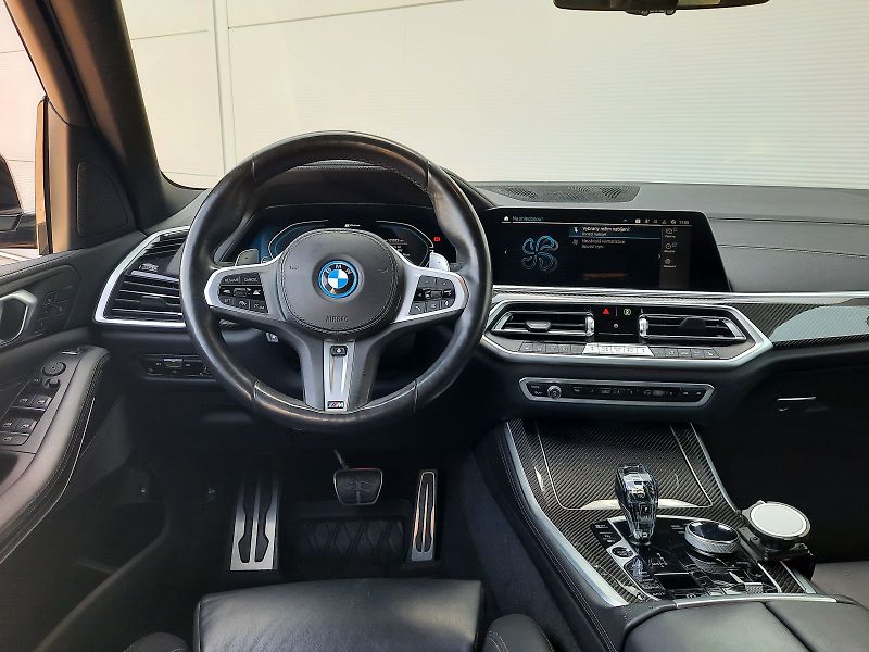 BMW X5 (2021) xDrive45e M Sport - fotka 10 z 12