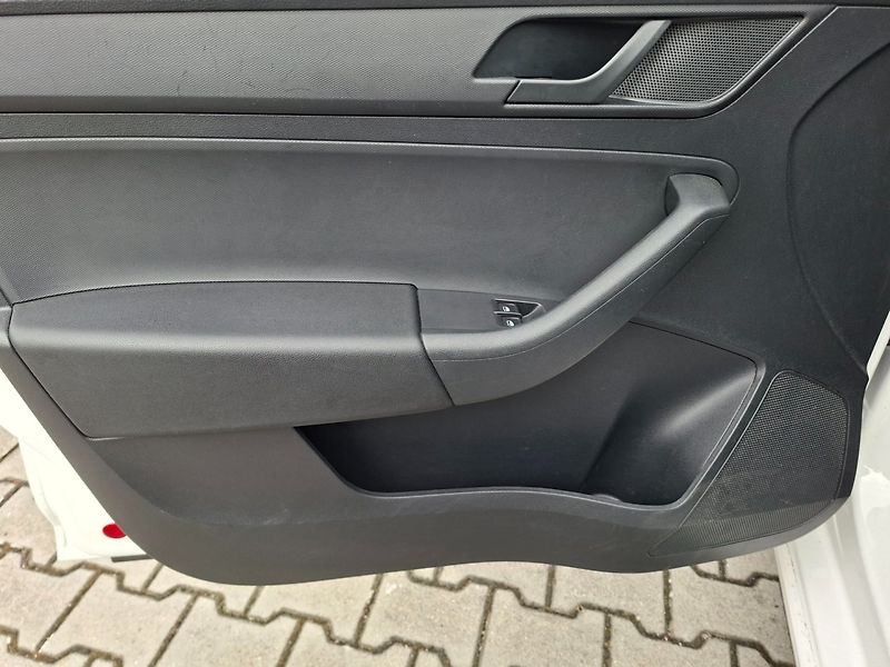 Škoda Rapid (2016) 1.2TSI 66kW - fotka 20 z 37