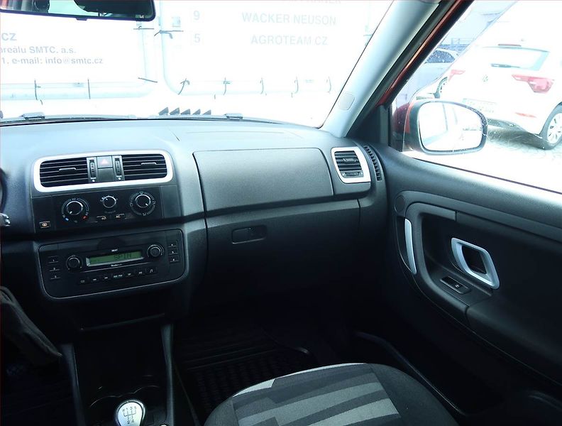 Škoda Fabia (2010) 1.2 12V, LPG, Serv.kniha - fotka 8 z 15